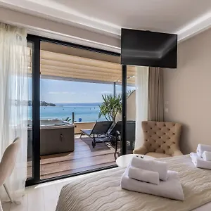 https://luxury-rooms-seven.splithotels.org